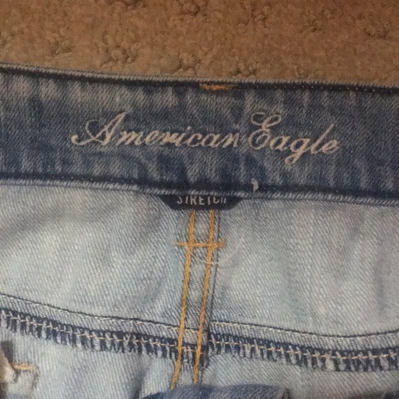 American eagle lace denim shorts - Picture 2 of 3